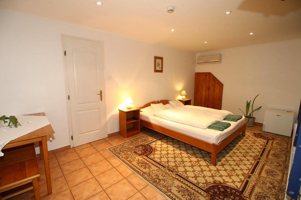 Szent Istvan Fogado Hotel Nagymaros Luaran gambar