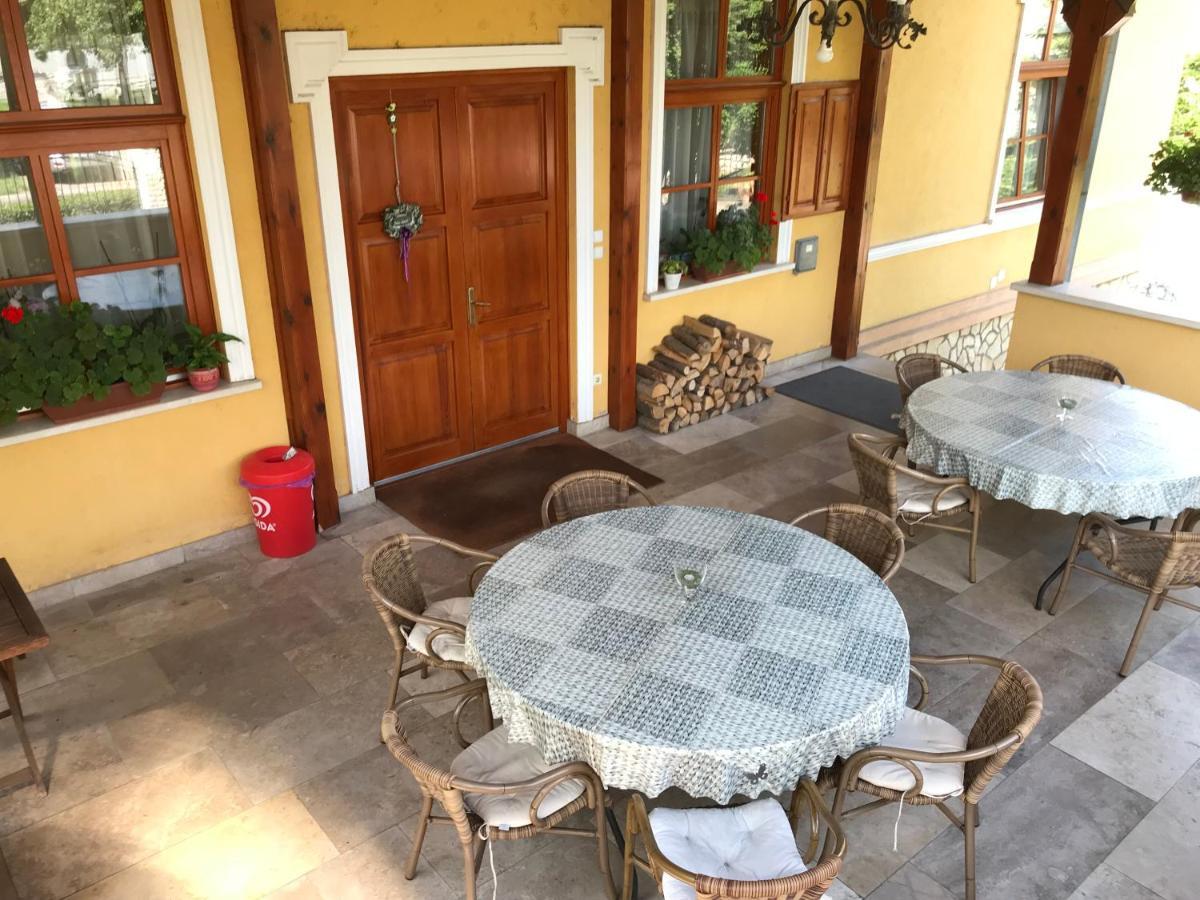 Szent Istvan Fogado Hotel Nagymaros Luaran gambar